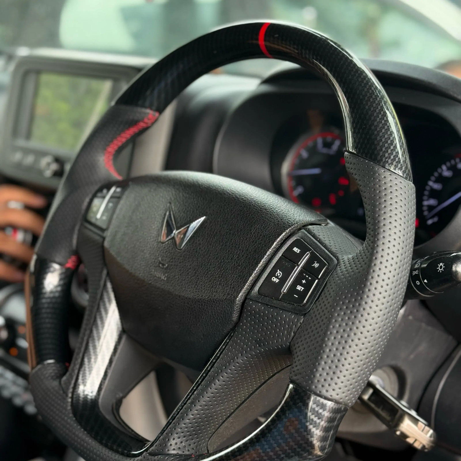 Mahindra thar copy carbon steering wheel